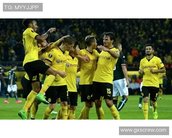 世界杯精彩对决多特蒙德与波尔图平局红牌事件引发热议分析战术变化 世界杯精彩对决多特蒙德与波尔图平局红牌事件引发热议分析战术变化