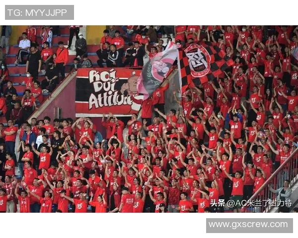 中超激战:AC米兰绝杀巴萨全场沸腾精彩集锦回顾 中超激战:AC米兰绝杀巴萨全场沸腾精彩集锦回顾