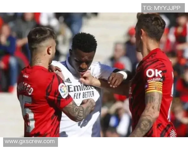 英超精彩对决皇马逆转拜仁乌龙球成关键瞬间引发全场沸腾