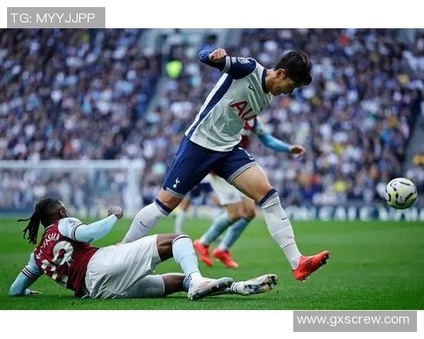 国王杯热刺逆转莱比锡红牌事件引发全场激情战术解析与精彩回顾